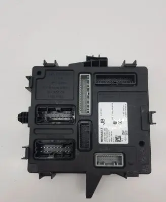 Renault Clio V Other control units/modules 284B15713R CCAE13LP018T7 A2C13120317