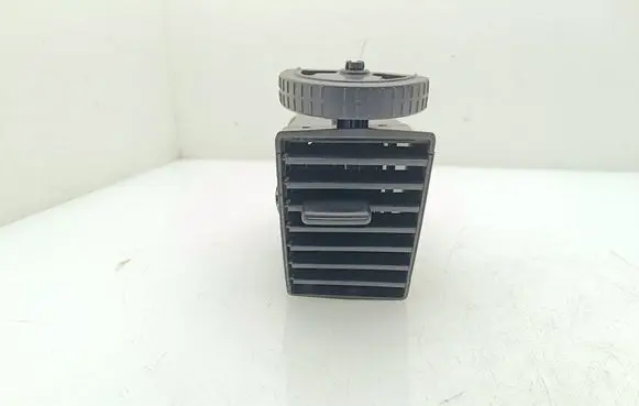 Volkswagen Transporter - Caravelle T5 Dash center air vent grill 7E0815706 07680005