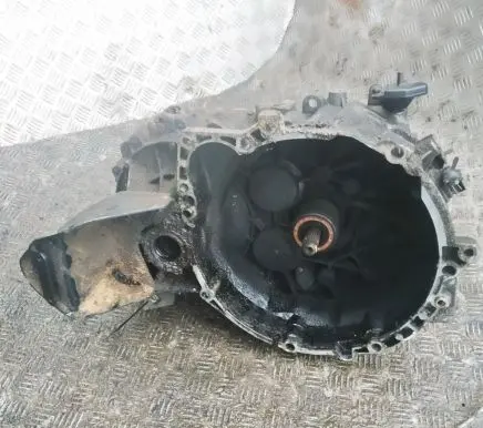 Mitsubishi Space Star Manual 5 speed gearbox 1023625
