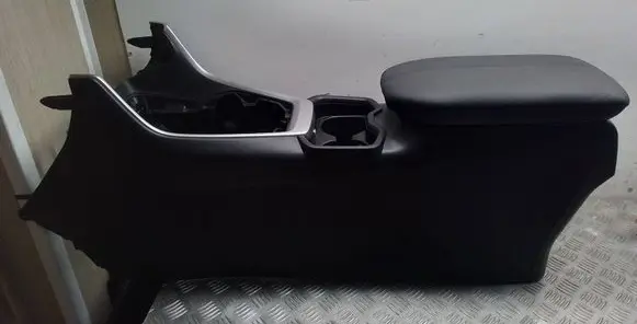 Toyota RAV 4 (XA50) Center console 5891142060