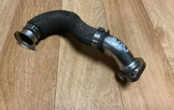 Volkswagen Touareg II EGR valve line/pipe/hose 059131530