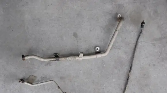 Ford Transit Gearbox oil cooler pipe/hose 100KM