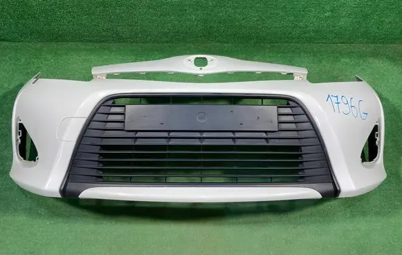 Toyota Yaris Front bumper 531120D250