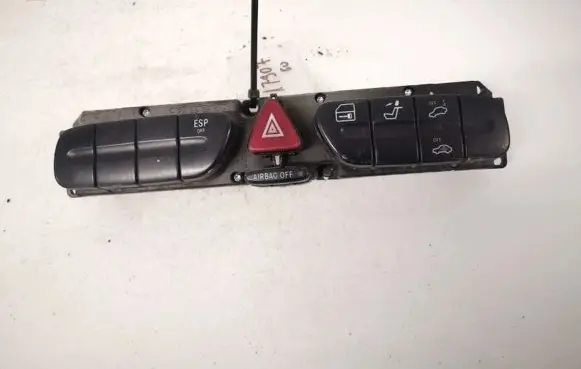 Mercedes-Benz C W203 Hazard light switch 2038209310