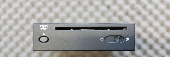 Navigation unit CD/DVD player