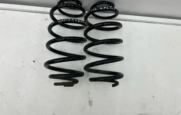 Opel Zafira B Rear coil spring 
