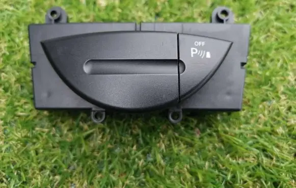 Mercedes-Benz E W124 Gear shifter surround trim plastic 2118206510 03751220