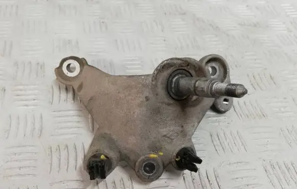 Dacia Sandero Gearbox mounting bracket 112338883R
