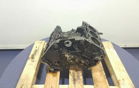 Audi A6 Allroad C6 Engine block 059023AD