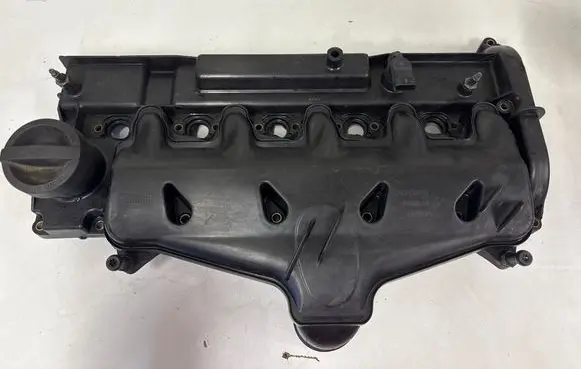 Volvo S60 Rocker cam cover 30743259 DP5DA PA66GF35