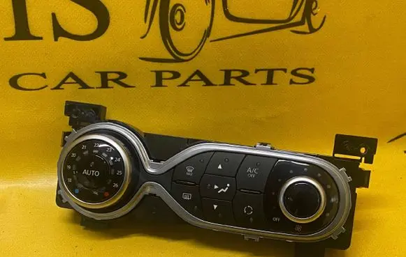 Dacia Sandero II Climate control unit 275102284R