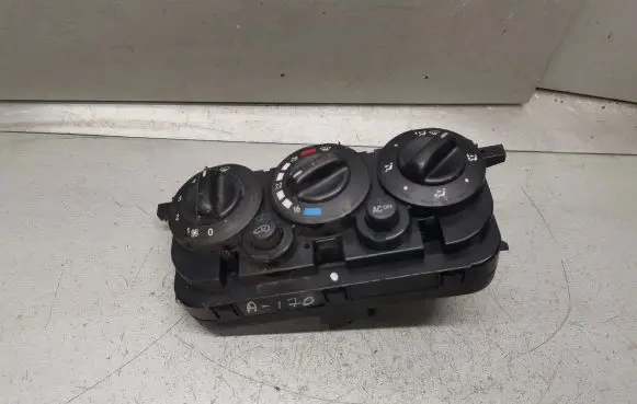 Mercedes-Benz A W168 Climate control unit 1688302285
