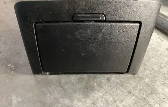 KIA Ceed Glove box 845501h000