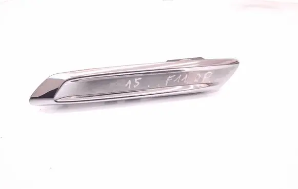 BMW 5 F10 F11 Front fender indicator light 7336648
