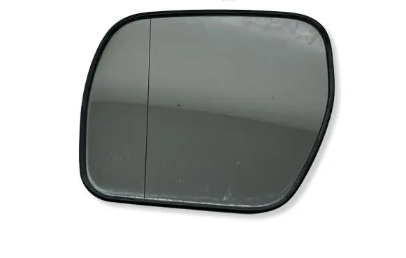Mitsubishi Pajero Wing mirror glass 7632A107