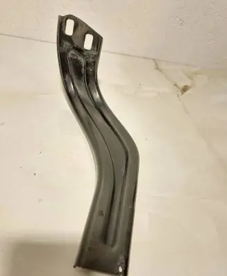 Mercedes-Benz E W212 Headlight/headlamp mounting bracket A2126200185