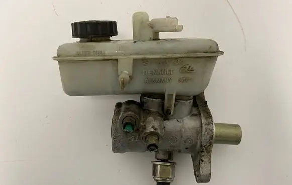 Renault Laguna II Master brake cylinder 41230080 03350884771 03350884481