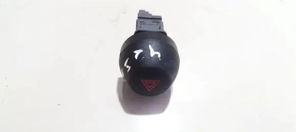 Toyota RAV 4 (XA30) Hazard light switch 15b060 114-2w68