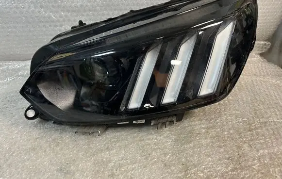 Peugeot 2008 II Headlight/headlamp 9841642080 035430066 0803091796
