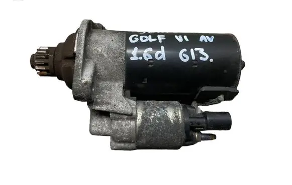 Volkswagen Golf VI Starter motor 02Z911024