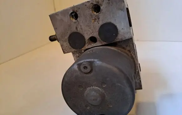 Volkswagen PASSAT B5.5 ABS Pump 0265220408