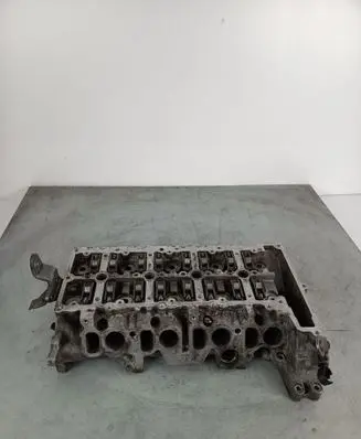 BMW 3 E90 E91 Engine head 7797678 778109802 4406966