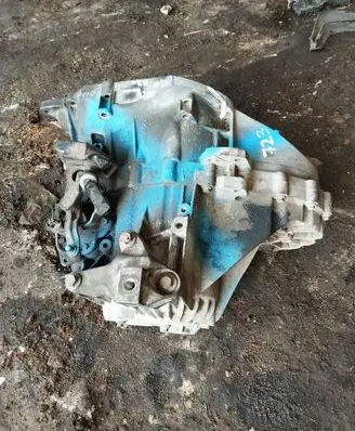 Manual 5 speed gearbox