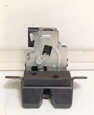 Hyundai ix20 Loading door lock 812301H000