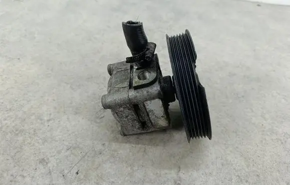 Volvo S80 Power steering pump 
