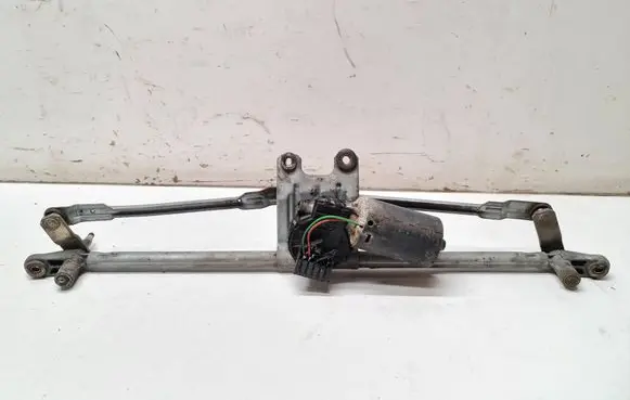 Front wiper linkage and motor