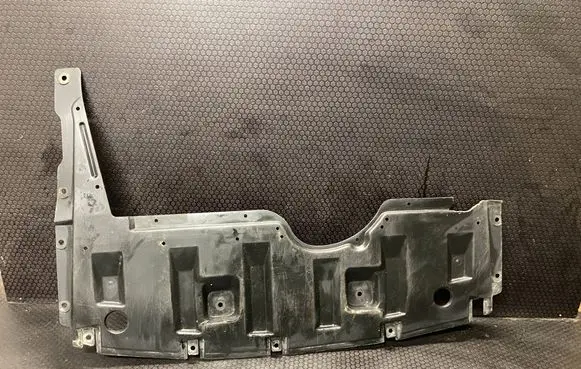 Mitsubishi Colt Engine splash shield/under tray MR575339