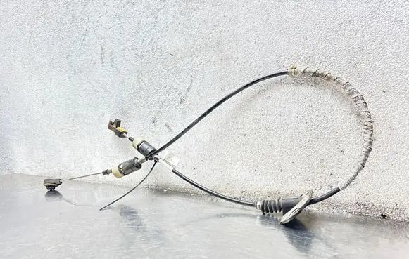 Volvo XC70 Gear shift cable linkage 31256939