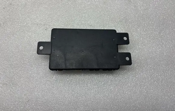 Audi A6 Allroad C6 Aerial antenna amplifier