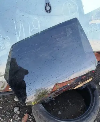 Dodge Durango Rear door window glass