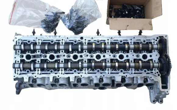 BMW 5 GT F07 Engine head 7800003 780764107