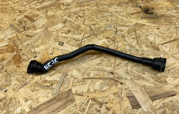 Mercedes-Benz A W176 Engine coolant pipe/hose A2465010058