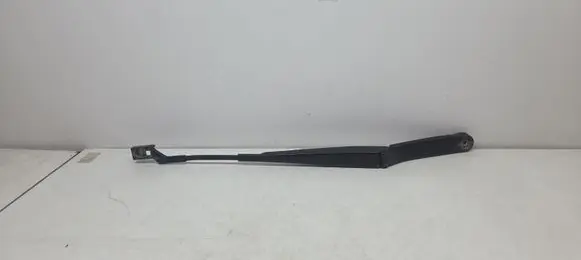 Volkswagen Golf VI Front wiper blade arm 1Q1955409