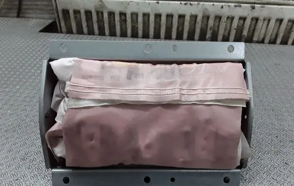Volvo V70 Passenger airbag 9191928