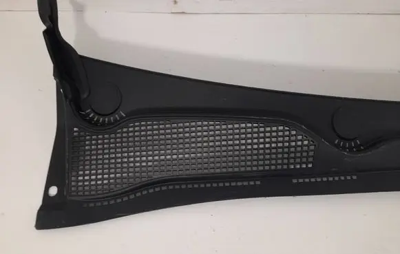 Renault Clio V Wiper trim 668114189R