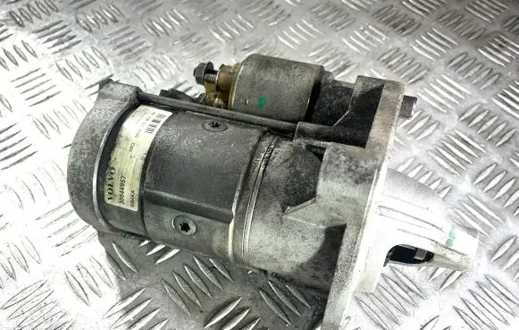 Volvo V60 Starter motor 30644957