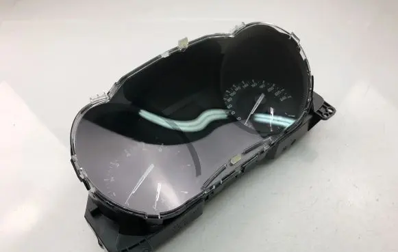 Toyota Avensis T270 Speedometer (instrument cluster) 8380005V70
