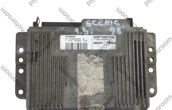 Renault Scenic I Engine control unit/module 7700875745 7700105980 S115300202A
