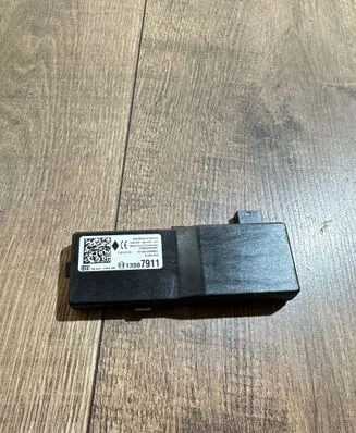 Opel Insignia A Keyless (KESSY) go control unit/module 13597911 2U6143392 81000000X