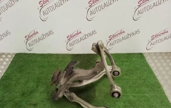 Mercedes-Benz S W222 Front wheel hub spindle knuckle 2221901 3937001 3937201
