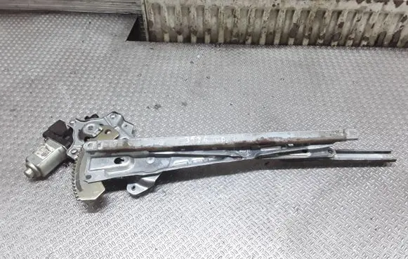 Infiniti FX Rear door window regulator with motor 82730CG000