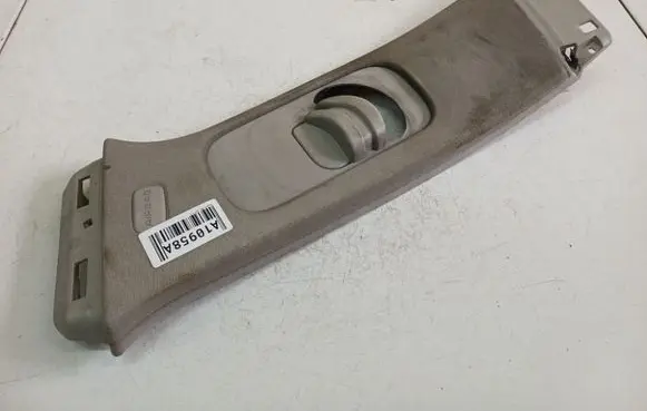 Peugeot 407 (B) pillar trim (top) 9645427477