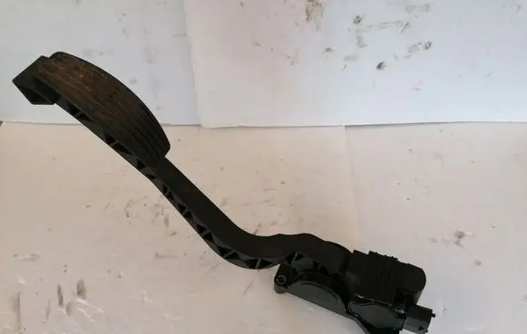Alfa Romeo 147 Accelerator throttle pedal 0281002380 46755863