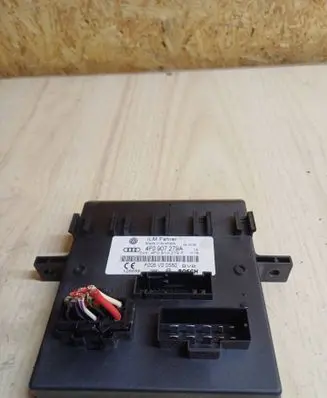 Audi Q7 4L Comfort/convenience module 4F0907279A F005V00580