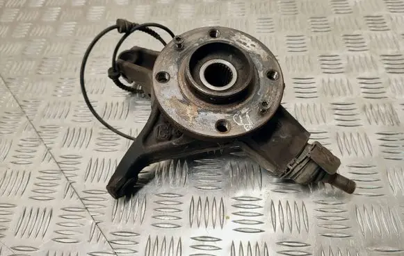 Peugeot 3008 I Front wheel hub