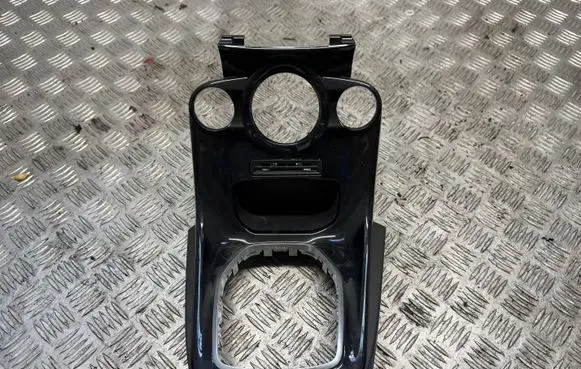 Ford Fiesta Gear shifter surround trim plastic 